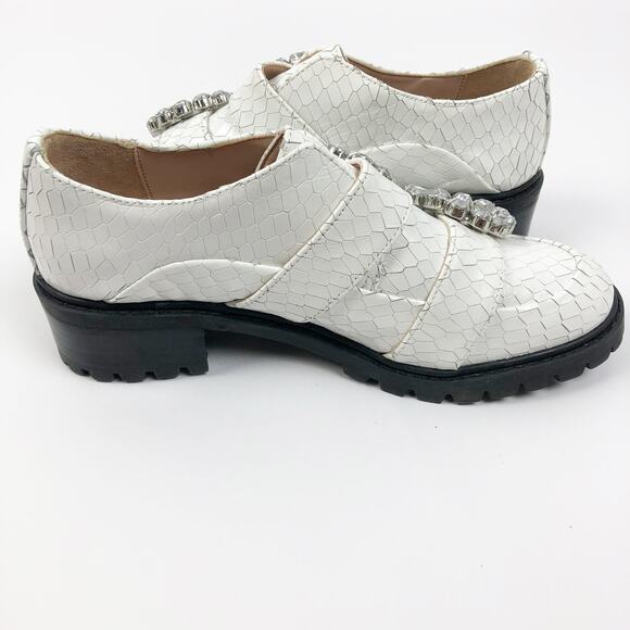 Schutz Womens Doris Leather Oxford Shoes 6.5 White Snake Embossed NWOB - Picture 5 of 10
